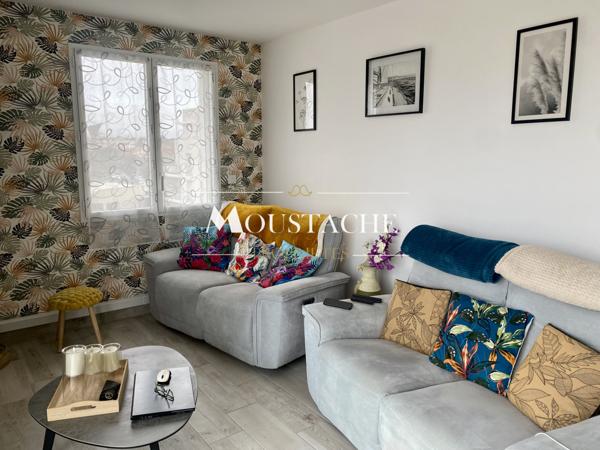 APPARTEMENT HAUT DE GAMME - AU DERNIER ÉTAGE & VUE DÉGAGÉE -