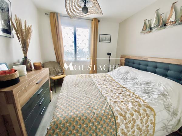 APPARTEMENT HAUT DE GAMME - AU DERNIER ÉTAGE & VUE DÉGAGÉE -