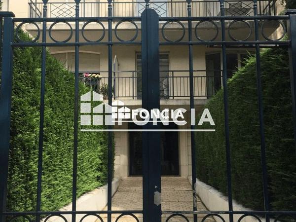 Location Studio 20.04 m² - 26-28 AVENUE DU PLESSIS Le Plessis Robinson 92350