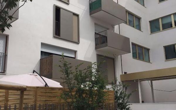 Appartement à louer    1 pièce • 50 m2 Saint-Denis