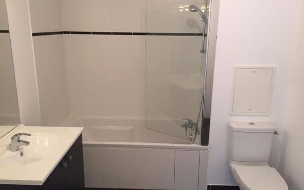 Appartement à louer    1 pièce • 50 m2 Saint-Denis