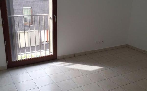 Appartement à louer    1 pièce • 50 m2 Saint-Denis