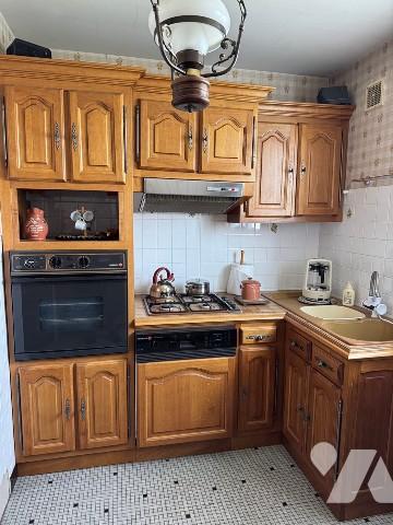 Pavillon sur sous-sol avec garage