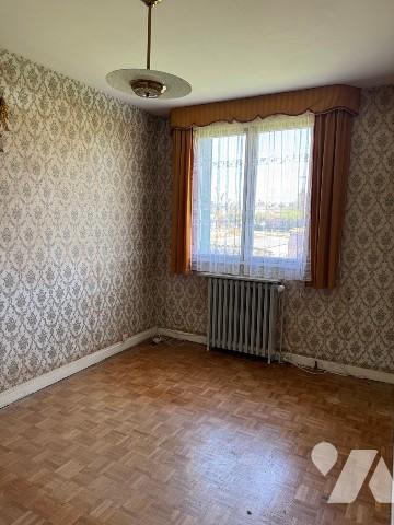 Pavillon sur sous-sol avec garage