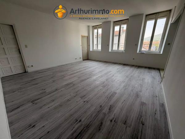 Location                                                      Appartement
                        
                     3 pièces                      68 m2                     à Lavelanet