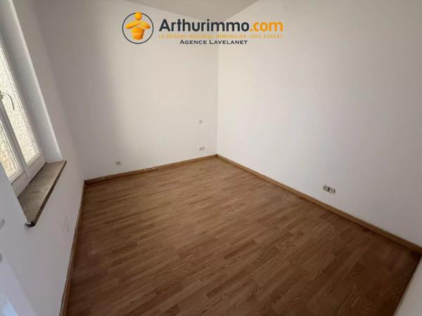 Location                                                      Appartement
                        
                     3 pièces                      68 m2                     à Lavelanet