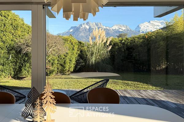 Maison ossature bois avec vue et piscine