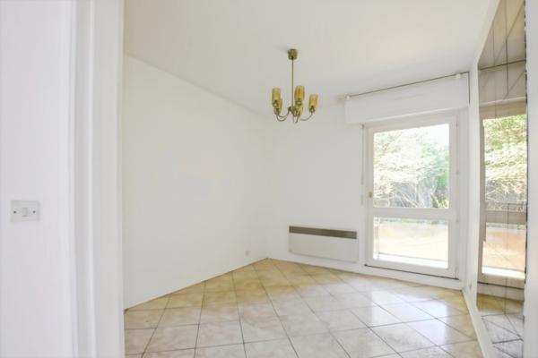 Appartement à vendre 3 pièces, 2 chambres avec terrasse face à la mer -TROUVILLE SUR MER (14) - 223 400 € honoraires d'agence inclus