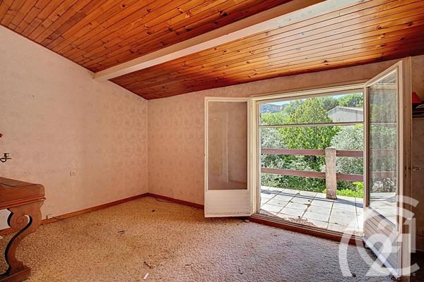 Maison à vendre  8 pièces - 180 m2 ROBION - 84