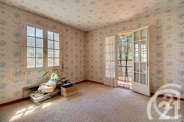 Maison à vendre  8 pièces - 180 m2 ROBION - 84