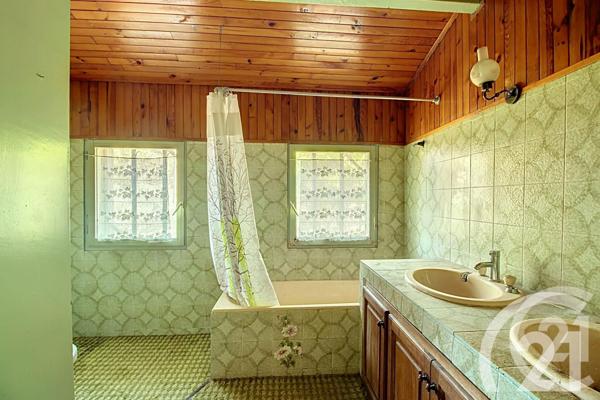 Maison à vendre  8 pièces - 180 m2 ROBION - 84