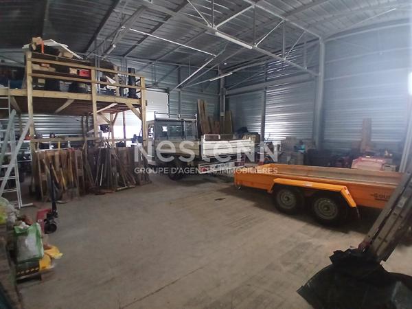A LOUER Local commercial  de 427 m2