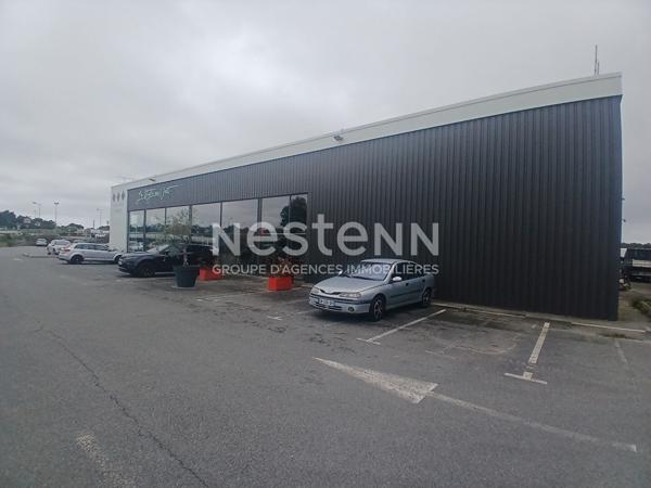 A LOUER Local commercial  de 427 m2