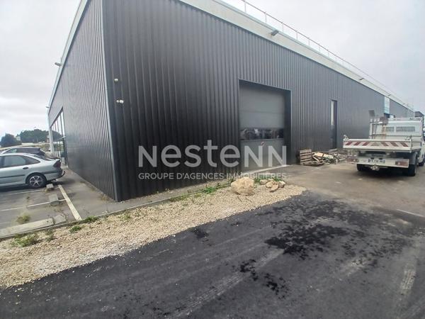 A LOUER Local commercial  de 427 m2