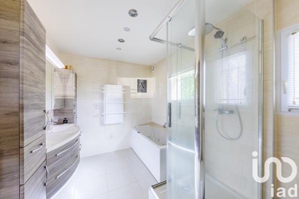 Maison à vendre 8 pièces 185 m² Vaux-sur-Seine