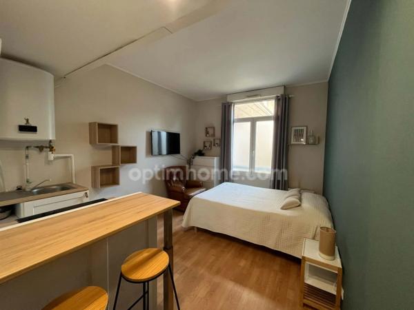 FRANCONVILLE (95, VAL D'OISE) - Studio meublé - 20,17 m² + cave - Cœur de ville - Proche gare (ligne H et RER C)