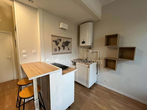 FRANCONVILLE (95, VAL D'OISE) - Studio meublé - 20,17 m² + cave - Cœur de ville - Proche gare (ligne H et RER C)