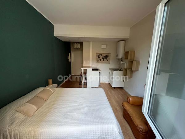FRANCONVILLE (95, VAL D'OISE) - Studio meublé - 20,17 m² + cave - Cœur de ville - Proche gare (ligne H et RER C)