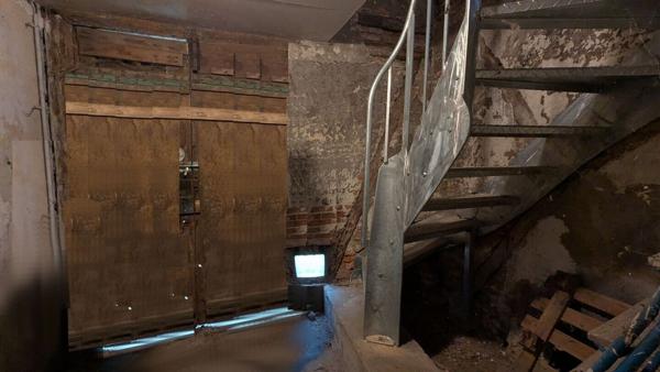 Pour investisseur : immeuble 2 appartements en location + 6 garages