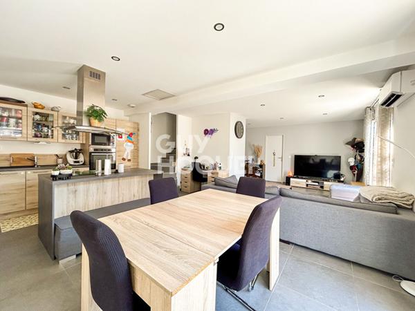 Maison familiale récente à 1 km du centre de L'Isle-sur-la-Sorgue