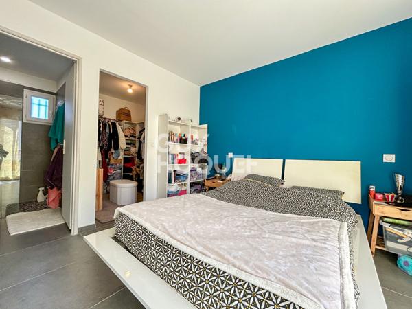 Maison familiale récente à 1 km du centre de L'Isle-sur-la-Sorgue