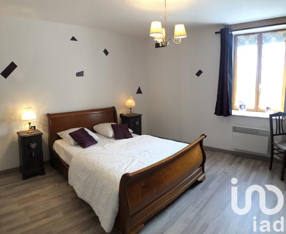 House for sale 6 rooms 156 m² Saint-Maurice-près-Pionsat