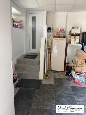 Limay (78520) Limay : immeuble de 103.44m² avec terrasse à vendre