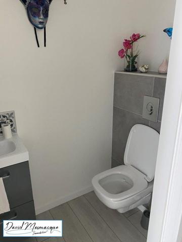 Limay (78520) Limay : immeuble de 103.44m² avec terrasse à vendre