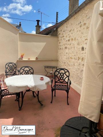 Limay (78520) Limay : immeuble de 103.44m² avec terrasse à vendre