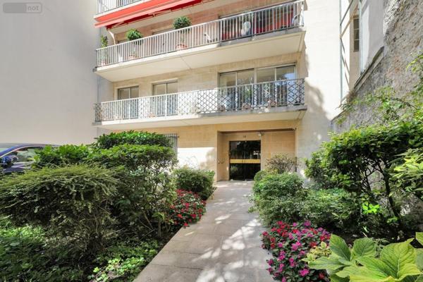 Appartement à vendre à Paris 16e arrondissement à Paris (75016), ref : PARIS 16-AUTEUIL   
Village D'Auteuil