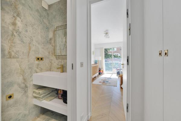 Appartement à vendre à Paris 16e arrondissement à Paris (75016), ref : PARIS 16-AUTEUIL   
Village D'Auteuil