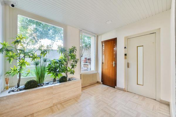 Appartement à vendre à Paris 16e arrondissement à Paris (75016), ref : PARIS 16-AUTEUIL   
Village D'Auteuil