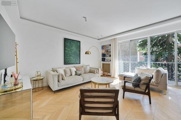 Appartement à vendre à Paris 16e arrondissement à Paris (75016), ref : PARIS 16-AUTEUIL   
Village D'Auteuil