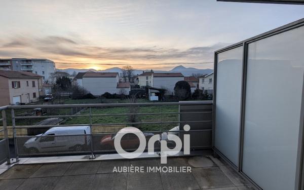 Appartement à vendre    2 pièces • 41 m2 Clermont-Ferrand