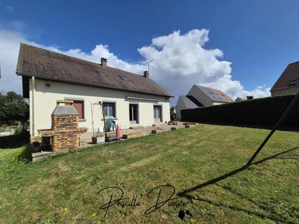 À VENDRE – Maison familiale 5 chambres sur sous-sol total + grand garage – Terrain de 1000 m²