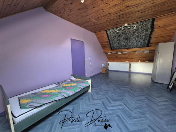 À VENDRE – Maison familiale 5 chambres sur sous-sol total + grand garage – Terrain de 1000 m²