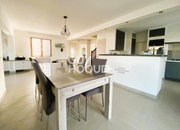 MAISON À VENDRE DE 8 PIÈCES DE 116,00 M²