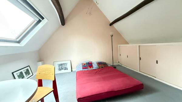 BEAUVAIS PROCHE MAISON 9 PIECES SEJOUR SALLE A MANGER CUISINE SUITE PARENTALE 4 CHAMBRES BUREAU SALLE D'EAU DEPENDANCES GARAGE DOUBLE CAVE JARDIN DE PLUS DE 3800M²