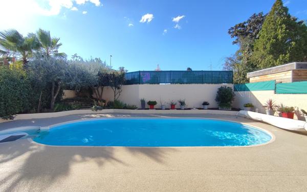 Maison à vendre    7 pièces •  Pézenas