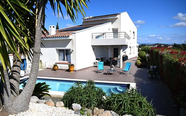 Maison à vendre    5 pièces •  Narbonne