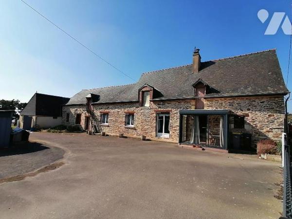 EXCLUSIVITE TRENTE CINQ NOTAIRES !! En campagne de PONT-PEAN, avec accès autoroutier rapide, ce...