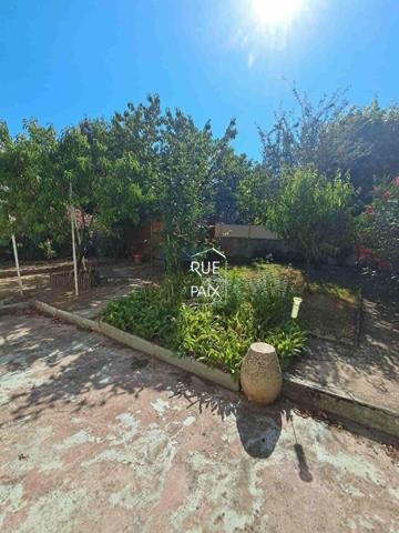 86100 CHATELLERAULT Charmante Maison Familiale avec Jardin et Garage