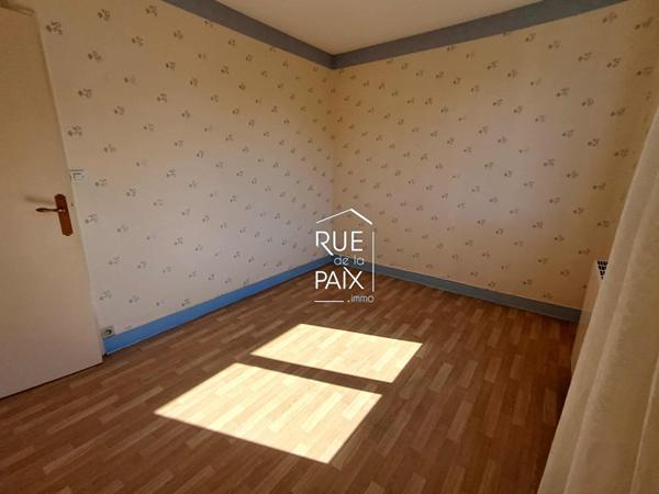 86100 CHATELLERAULT Charmante Maison Familiale avec Jardin et Garage