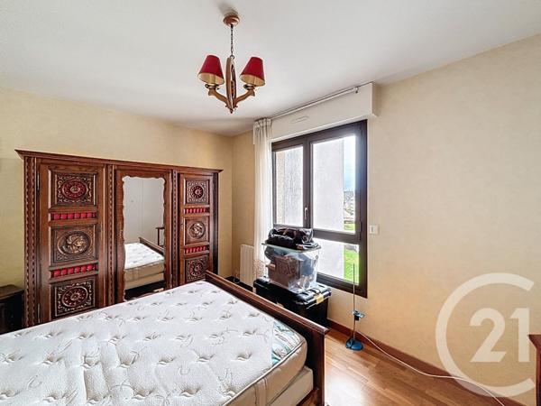 Appartement F3 à vendre  4 pièces - 91,24 m2 LAVAL - 53