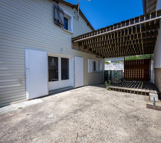 INVESTISSEMENT - DEUX BATIS CENTRE-VILLE - SAINT-GEORGES DE DIDONNE