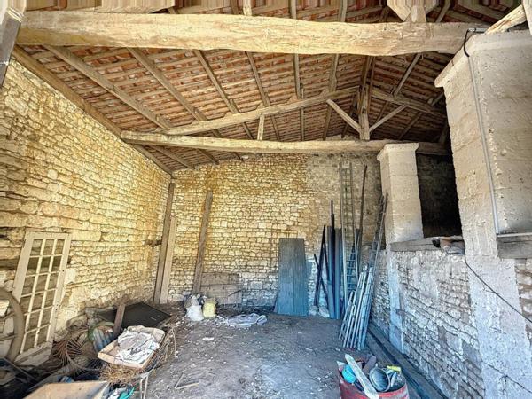 Bien immobilier à vendre 2 pièces de 109 m²