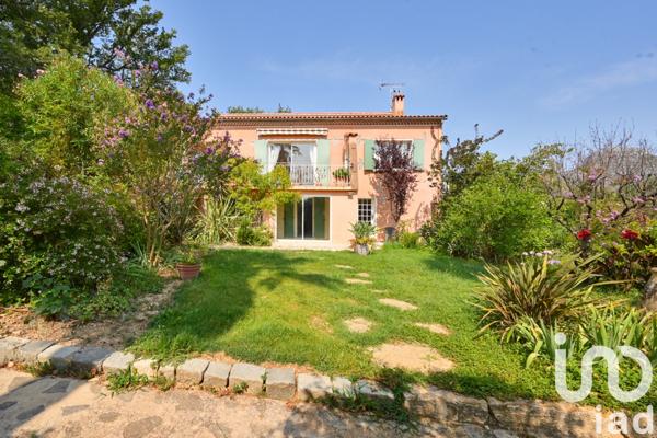 Maison à vendre 4 pièces 220 m² Aubagne
