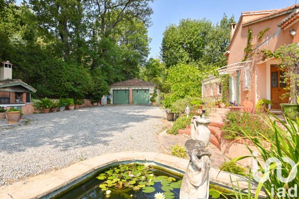 Maison à vendre 4 pièces 220 m² Aubagne