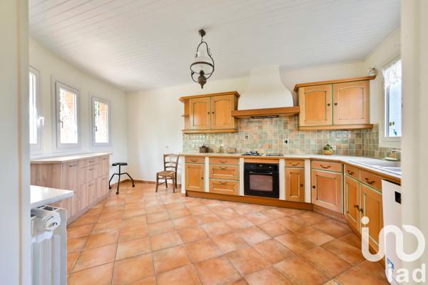 Maison à vendre 4 pièces 220 m² Aubagne