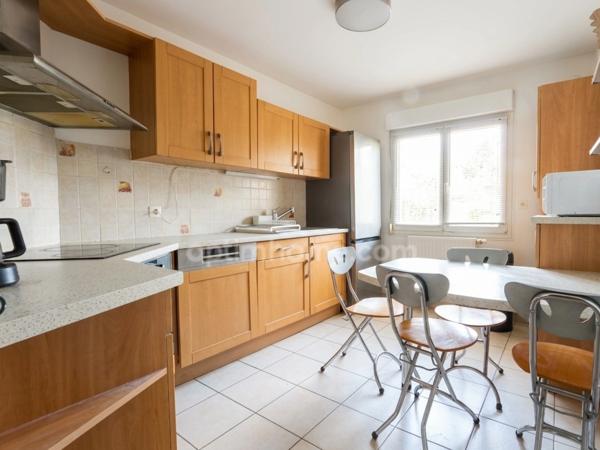 YUTZ - MAISON MITOYENNE 5 PIECES AVEC 3 CHAMBRES, TERRASSE, JARDIN ET GARAGE !